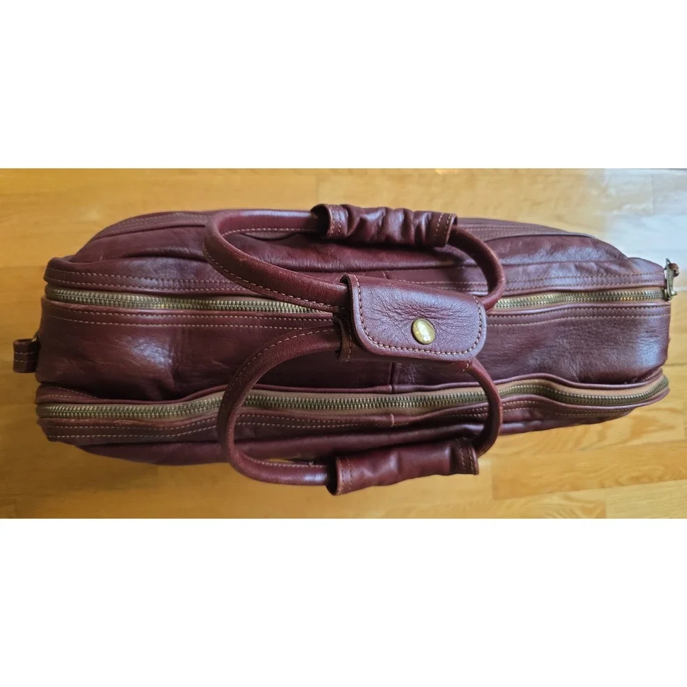 LL Bean Vtg Oxblood Leather Weekender Duffel Bag C&C Zippers Shoulder Strap